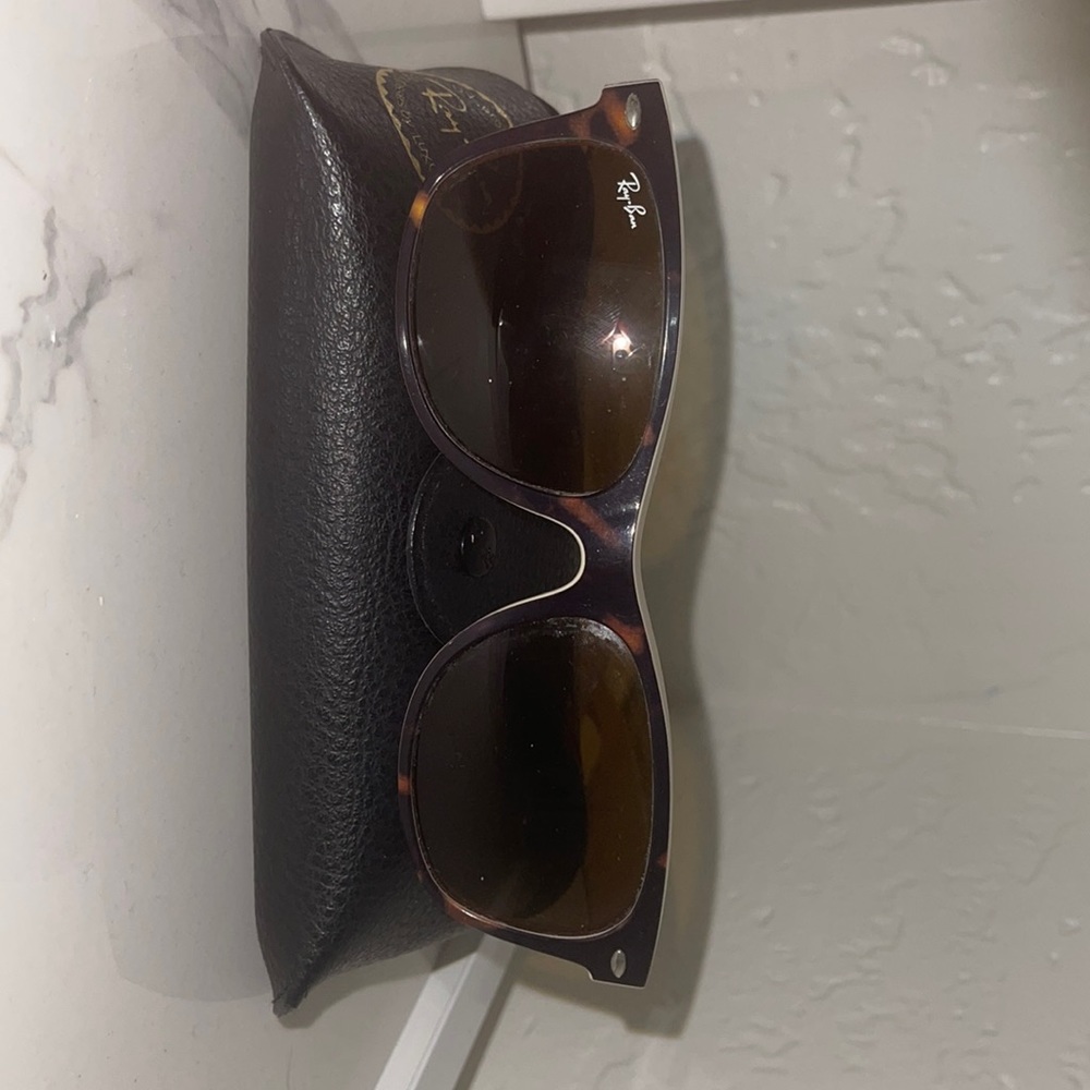 RAYBAN SUNGLASSES